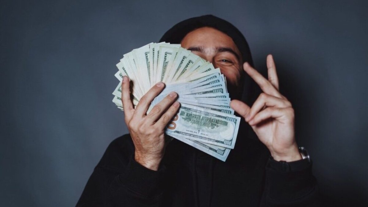 How to Make Money as an Independent Artist in India